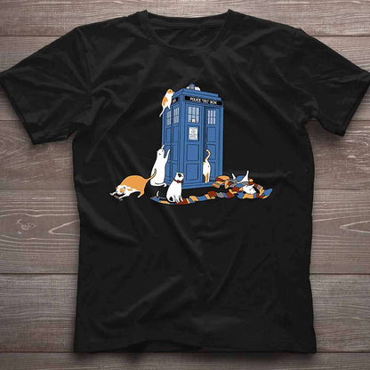 Cats And The Box - T-shirt and Hoodie 1122