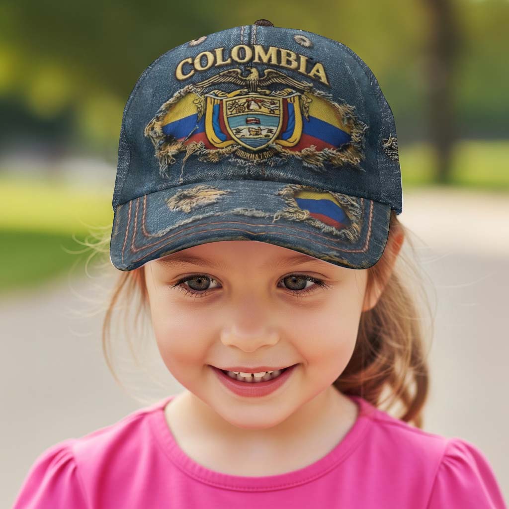 Proud Colombian - Personalized Expats Classic Cap