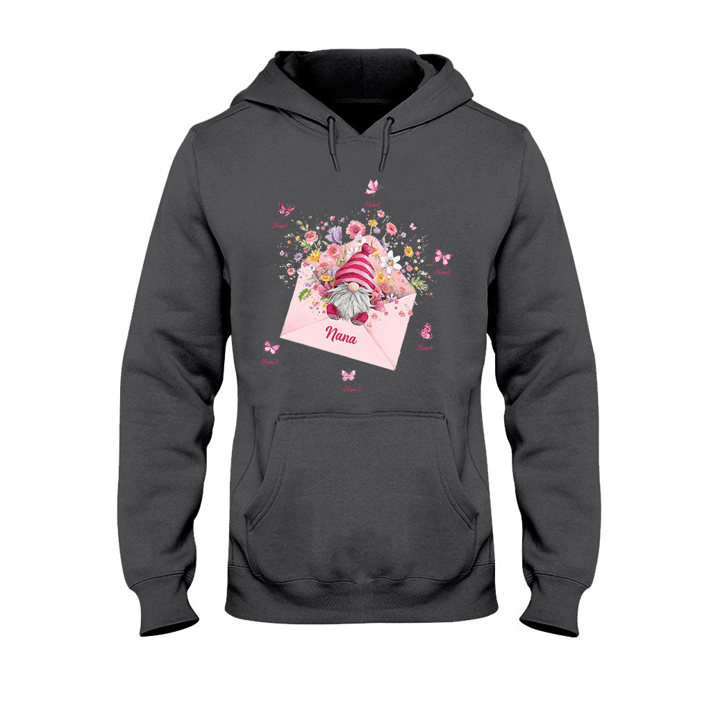 I Love Being A Nana - Personalized Grandma T-shirt and Hoodie