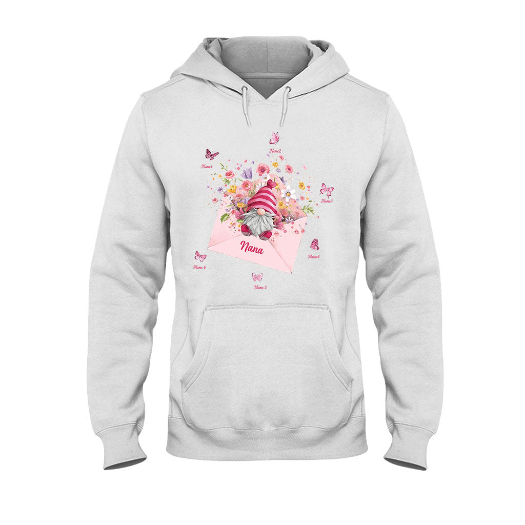 I Love Being A Nana - Personalized Grandma T-shirt and Hoodie