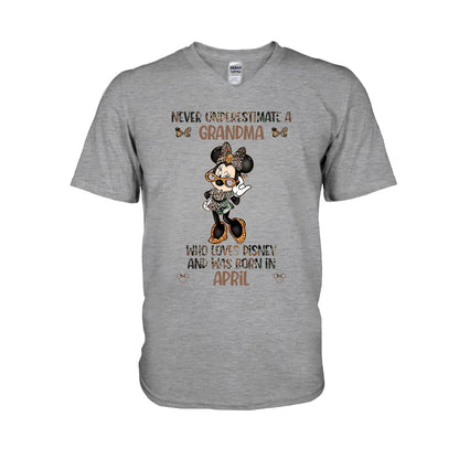 Never Underestimate A Grandma - Personalized Mother's Day Mouse T-shirt and Hoodie