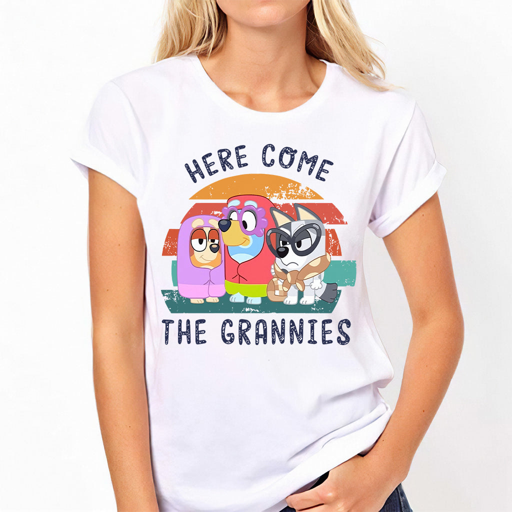 Here Come The Grannies - Grandma T-shirt And Hoodie