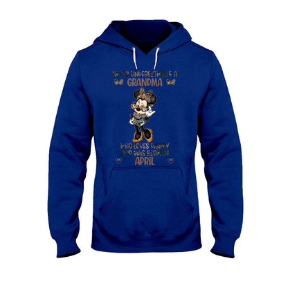 Never Underestimate A Grandma - Personalized Mother's Day Mouse T-shirt and Hoodie