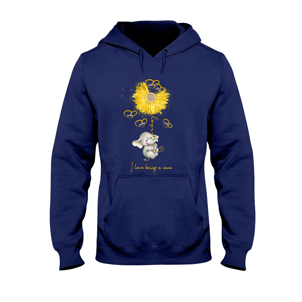 I Love Being A Nana - Personalized Mother's Day Grandma T-shirt and Hoodie