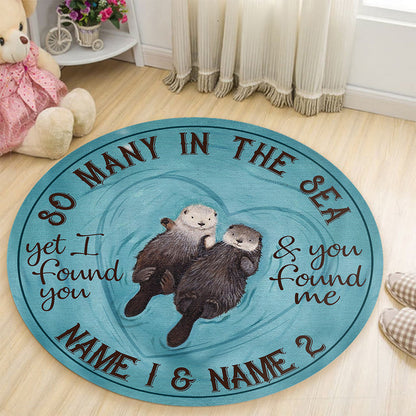So Many In The Sea - Personalized Otter Round Rug